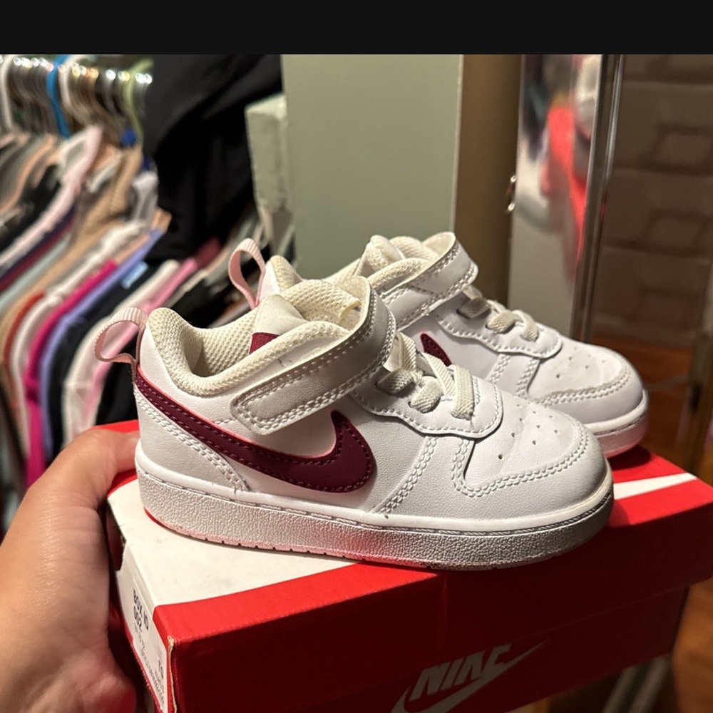 Girls Nike in box
